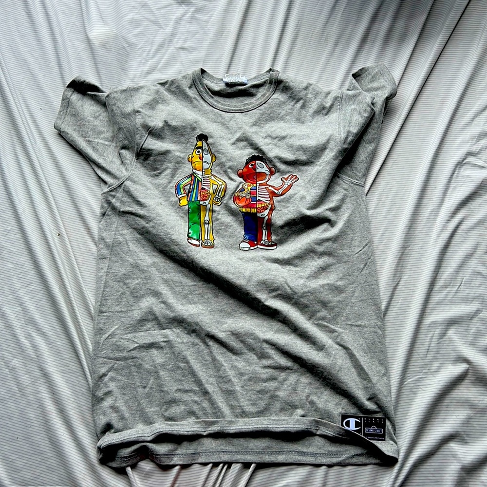 Elmo t shirt large